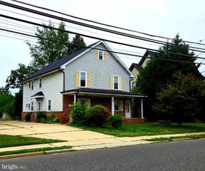 229 W HOLLY AVE, Pitman, NJ 08071