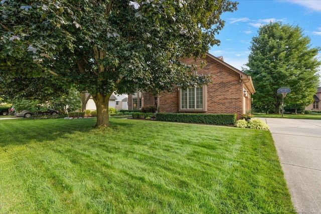 14978 Cadillac Drive, Shelby Twp, MI 48315