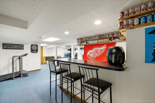 14978 Cadillac Drive, Shelby Twp, MI 48315