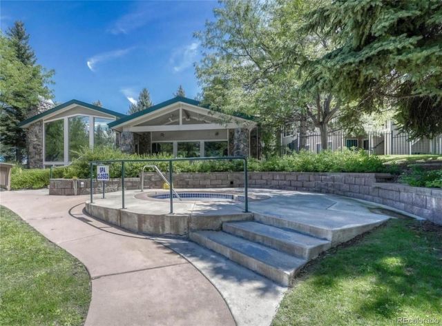8405 Pebble Creek Way 104, Highlands Ranch, CO 80126