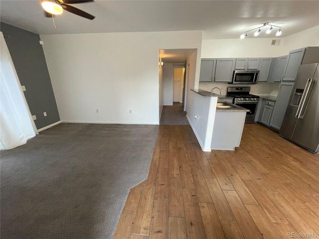 8405 Pebble Creek Way 104, Highlands Ranch, CO 80126