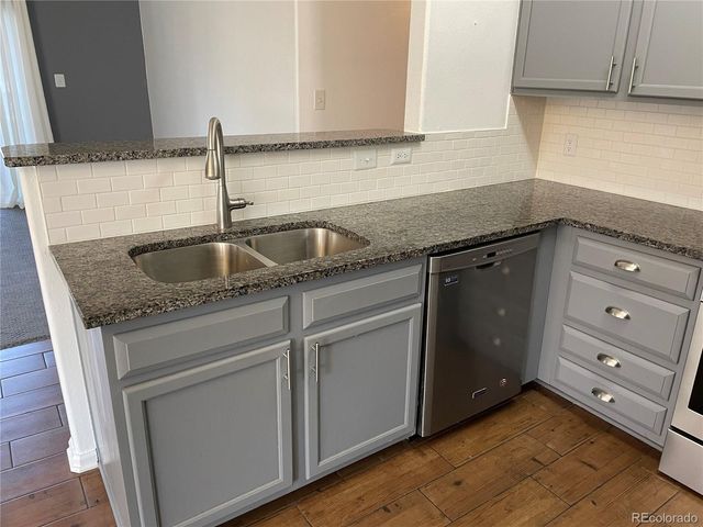 8405 Pebble Creek Way 104, Highlands Ranch, CO 80126