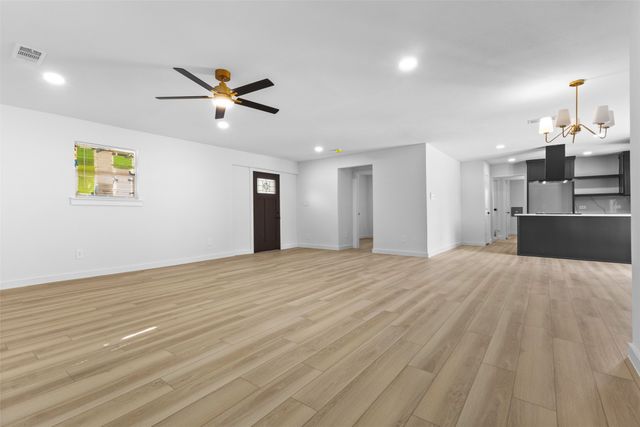 3022 Valwood Parkway, Farmers Branch, TX 75234