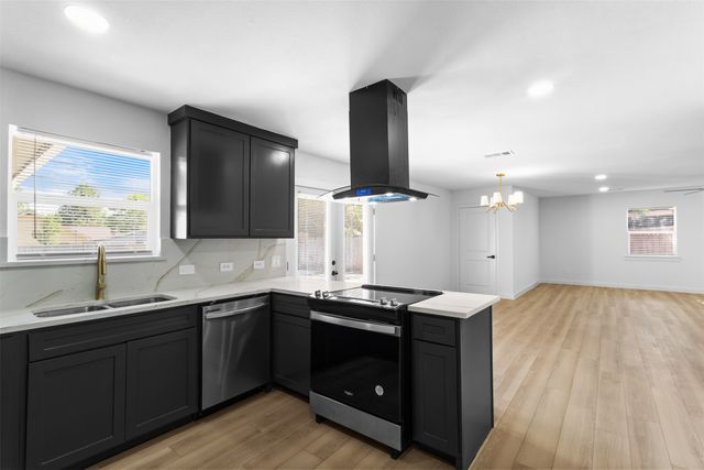 3022 Valwood Parkway, Farmers Branch, TX 75234