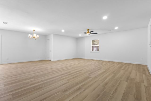 3022 Valwood Parkway, Farmers Branch, TX 75234