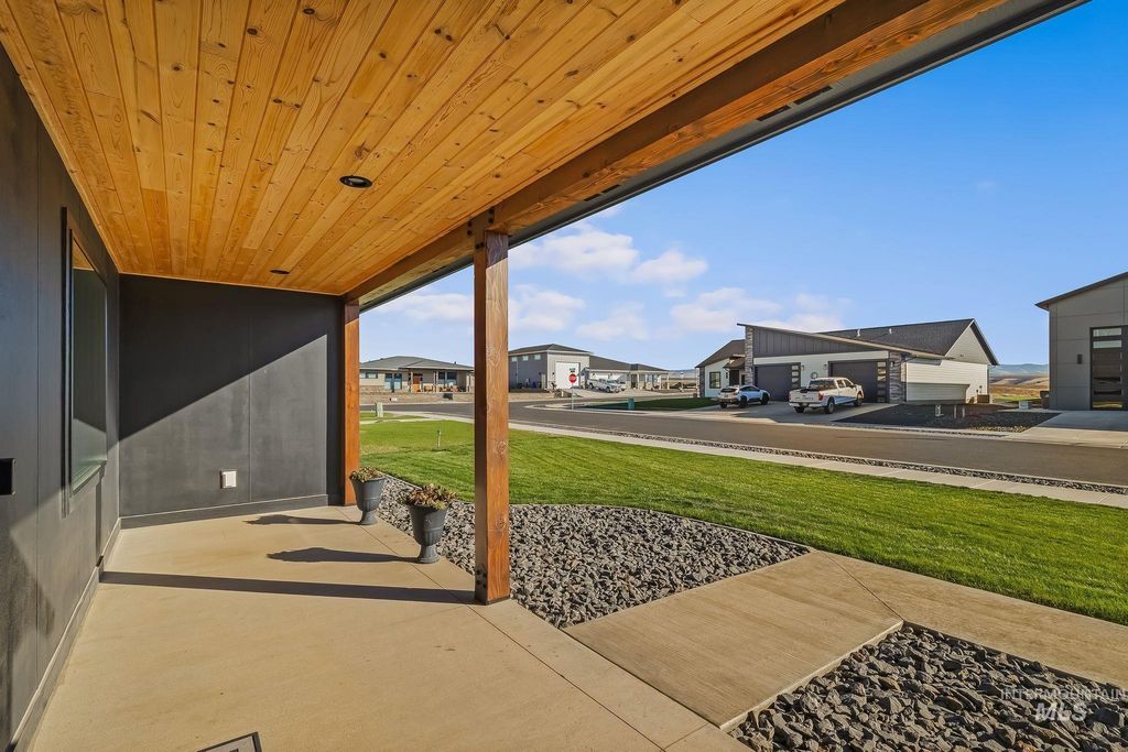 2243 Powers Drive, Lewiston, ID 83501 photo 3
