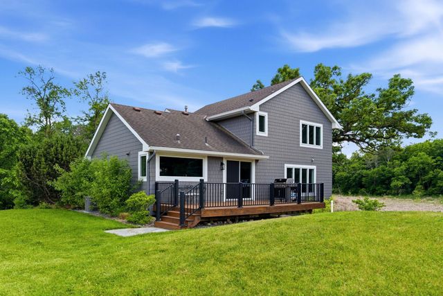 7420 Farmhill Drive, Mound, MN 55364
