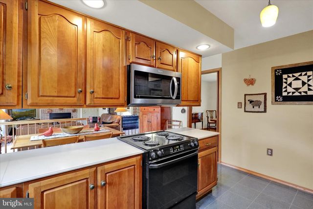 536 GRINGS HILL RD, Reading, PA 19608