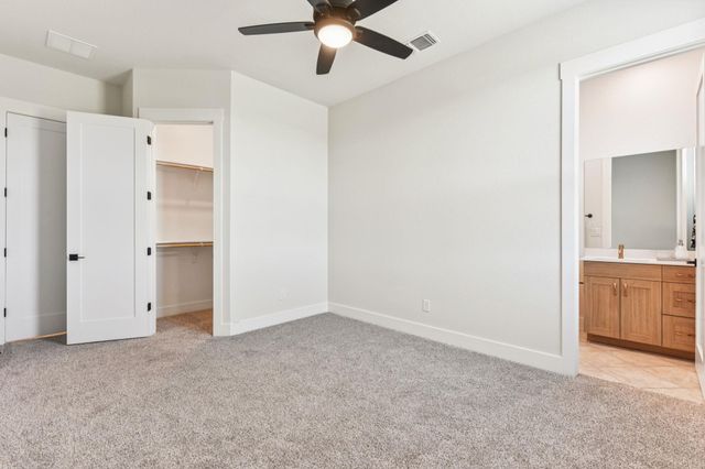 1001 Doelling DR, Florence, TX 76527