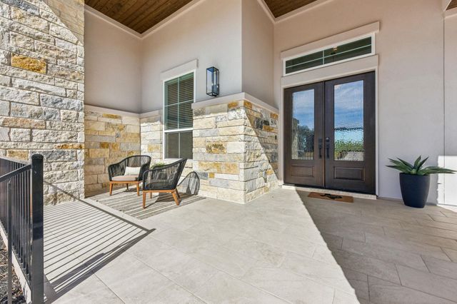 1001 Doelling DR, Florence, TX 76527