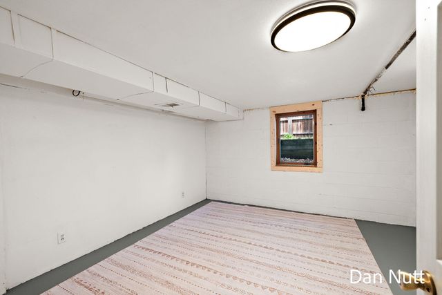 107 N Densmore Street, Muskegon Twp, MI 49442