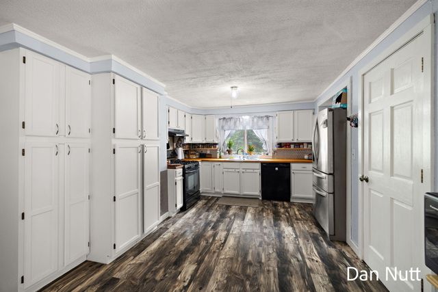 107 N Densmore Street, Muskegon Twp, MI 49442