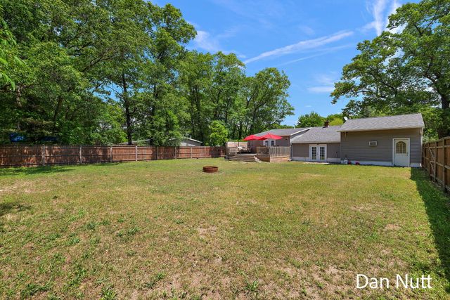 107 N Densmore Street, Muskegon Twp, MI 49442