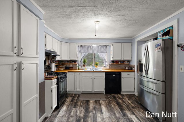 107 N Densmore Street, Muskegon Twp, MI 49442