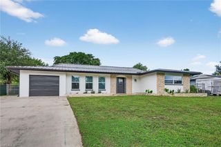 2185 41st TER SW, Naples, FL 34116