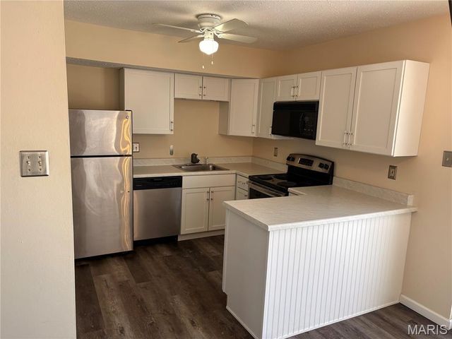 1763 High School Drive, St Louis, MO 63144