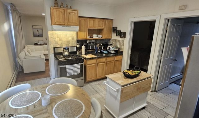 154 Belmont Ave, Paterson City, NJ 07522