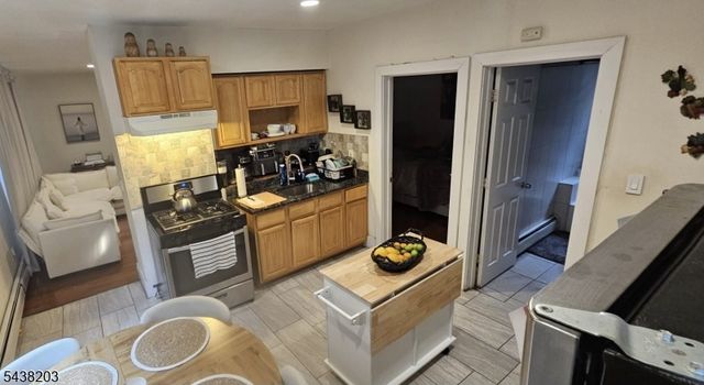 154 Belmont Ave, Paterson City, NJ 07522