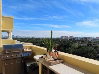 215 SW 42nd Ave PH08, Miami, FL 33134