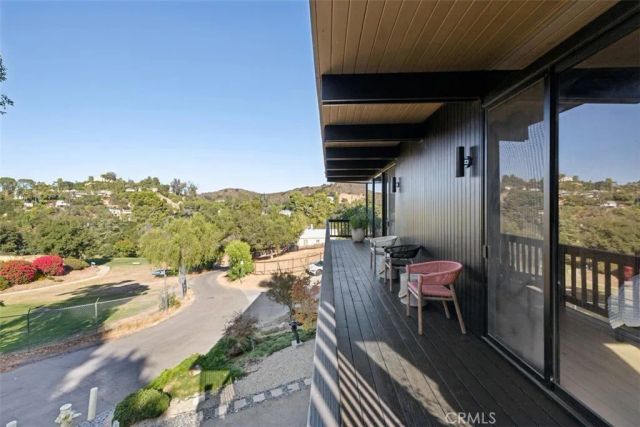 21090 Rios Street, Woodland Hills, CA 91364