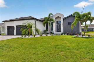 209 NW 35th PL, Cape Coral, FL 33993