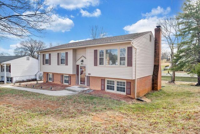 3850 Bower RD, Roanoke, VA 24018