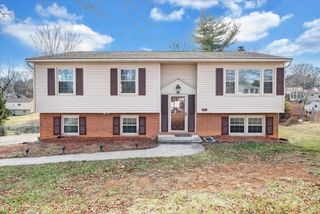 3850 Bower RD, Roanoke, VA 24018