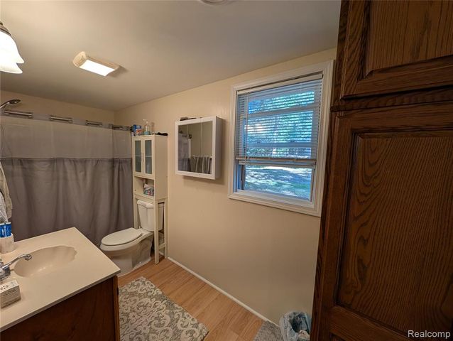 3821 S Townline Road, Prudenville, MI 48651