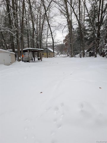 3821 S Townline Road, Prudenville, MI 48651