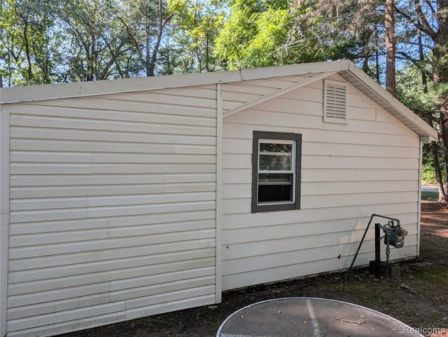3821 S Townline Road, Prudenville, MI 48651
