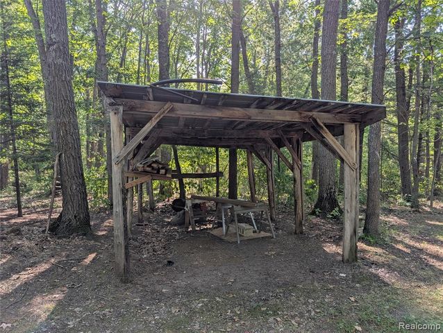 3821 S Townline Road, Prudenville, MI 48651