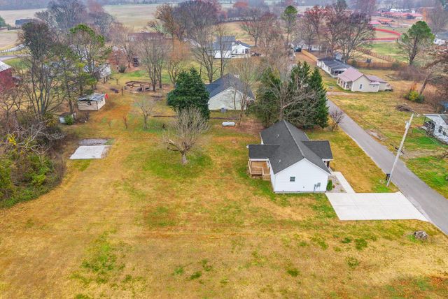 205 Maple St, Adams, TN 37010