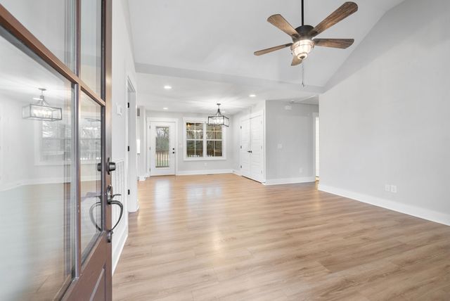 205 Maple St, Adams, TN 37010