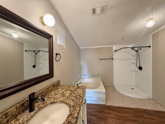 5676 CHERRY TREE DRIVE, Lakeland, FL 33811