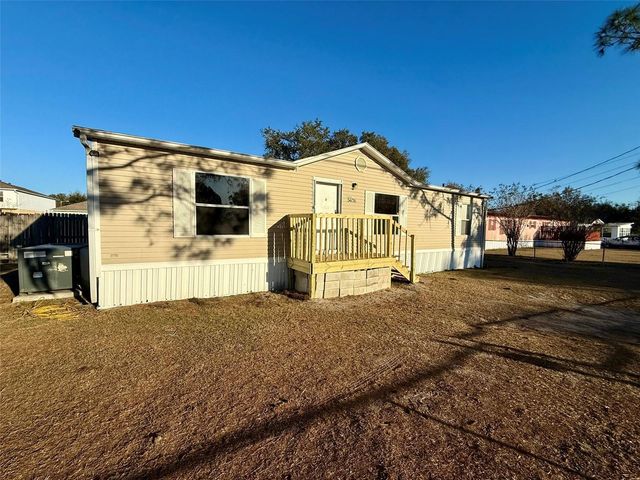 5676 CHERRY TREE DRIVE, Lakeland, FL 33811