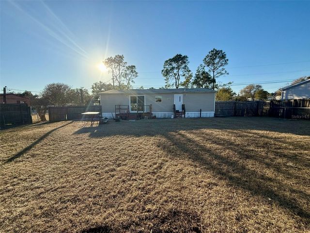 5676 CHERRY TREE DRIVE, Lakeland, FL 33811