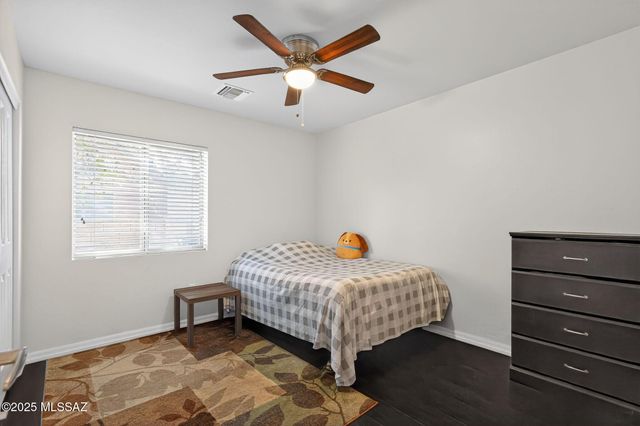 286 E Shore Cliff Place, Oro Valley, AZ 85737