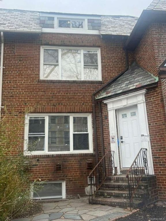 9307 69th Avenue, Forest Hills, NY 11375