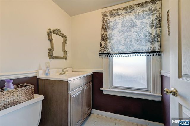 10 Prospect Street, Verona, NJ 07044