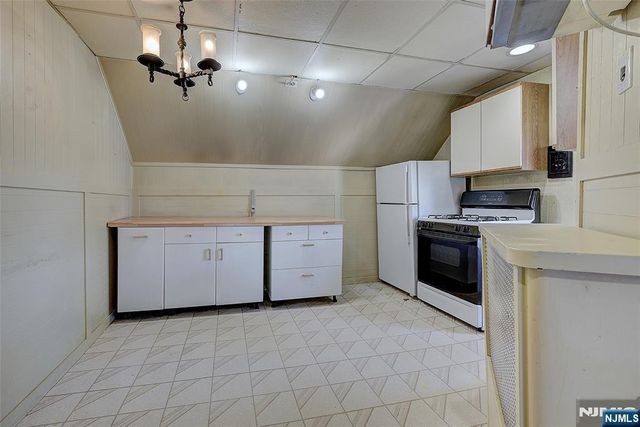 10 Prospect Street, Verona, NJ 07044