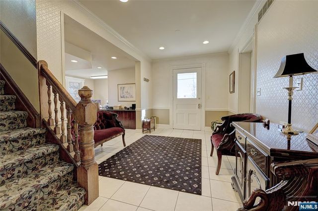 10 Prospect Street, Verona, NJ 07044