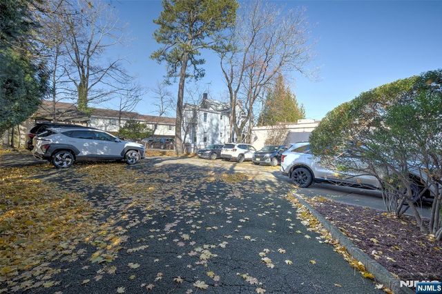 10 Prospect Street, Verona, NJ 07044