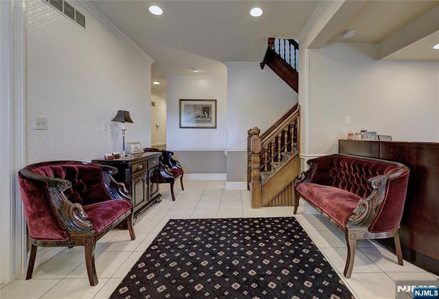10 Prospect Street, Verona, NJ 07044