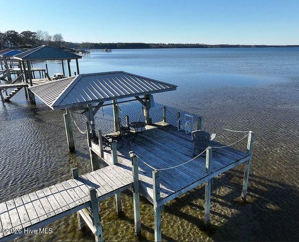 615 Willbrook Circle, Sneads Ferry, NC 28460