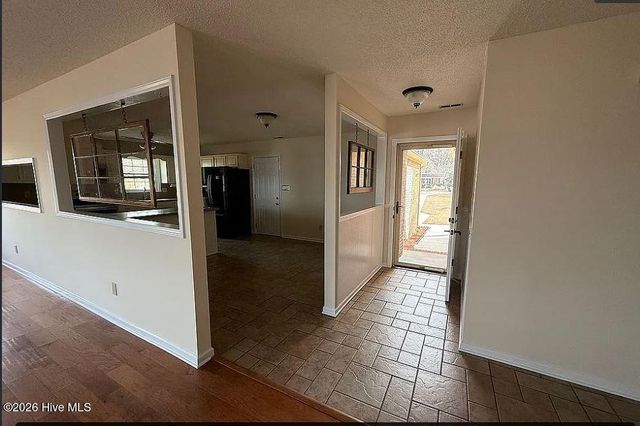 615 Willbrook Circle, Sneads Ferry, NC 28460