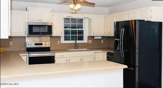 615 Willbrook Circle, Sneads Ferry, NC 28460