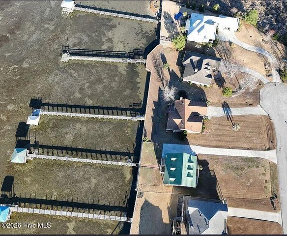 615 Willbrook Circle, Sneads Ferry, NC 28460