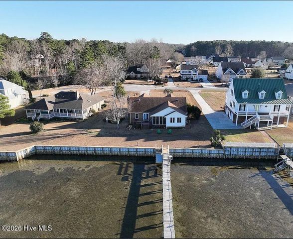 615 Willbrook Circle, Sneads Ferry, NC 28460