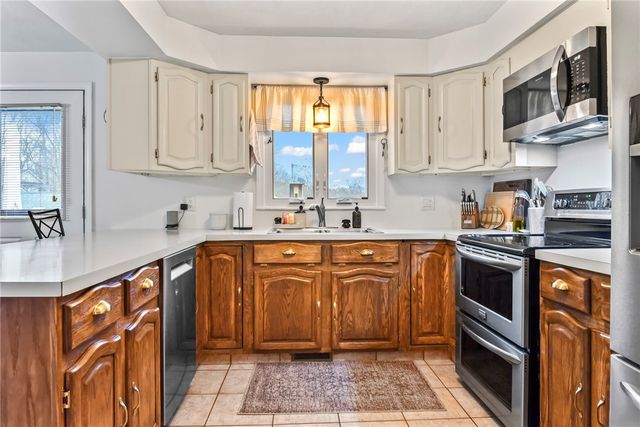 11 Genoa Street, North Providence, RI 02904