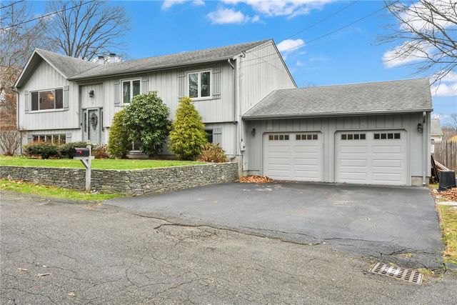 11 Genoa Street, North Providence, RI 02904